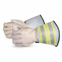 5-Finger Winter Lineman Glove c/w 6in Cuff Water Repellent Size Medium